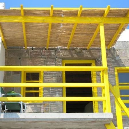 The Yellow Boat House Klima  Exterior foto