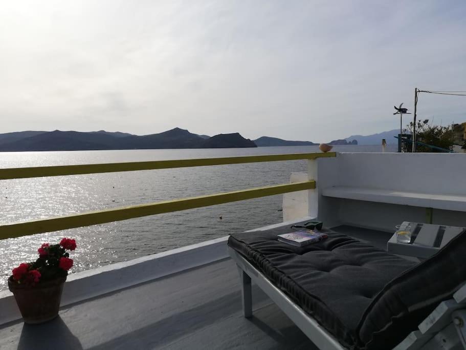 The Yellow Boat House Klima  Exterior foto